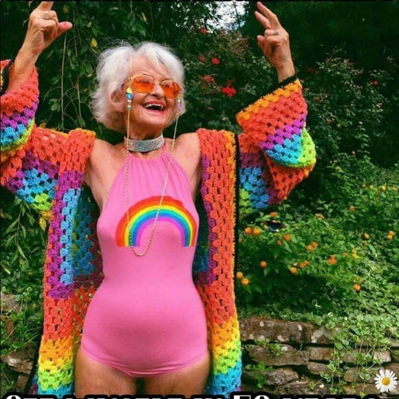 Meet your Posh Ambassador, MJC🌻 - Picture 8 of 8